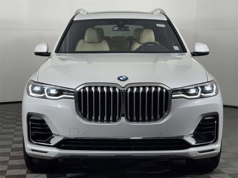 Used 2022 BMW X7 xDrive40i w/ Cold Weather Package image 6