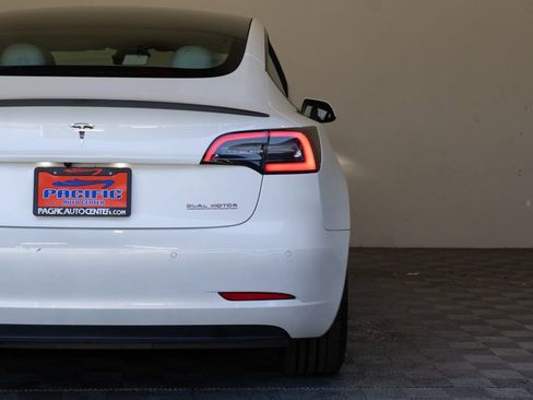 Used 2022 Tesla Model 3 Performance AWD/4WD image 12