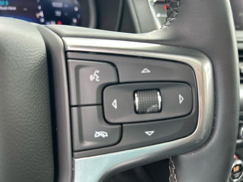 Used 2023 Chevrolet Tahoe Z71 w/ Luxury Package AWD/4WD image 21