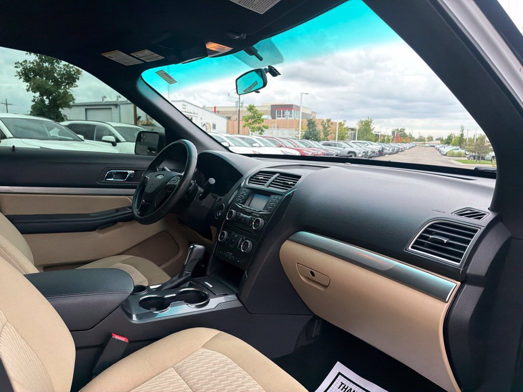 Used 2017 Ford Explorer FWD image 13