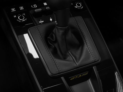 Certified 2025 Porsche 911 GT3 RS RWD image 62