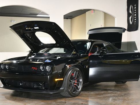 Used 2022 Dodge Challenger R/T Scat Pack RWD image 90