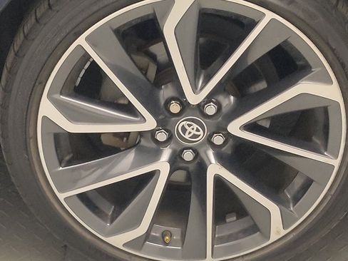 Used 2020 Toyota Corolla XSE FWD image 31