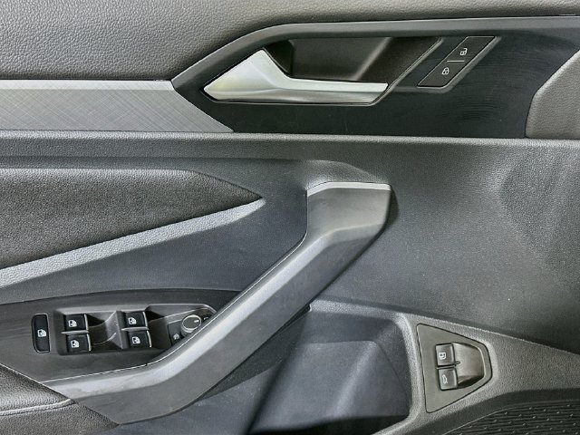 Certified 2024 Volkswagen Jetta SE w/ Panoramic Sunroof Package FWD image 18