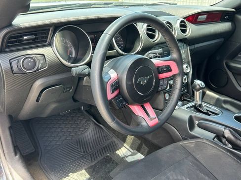 Used 2018 Ford Mustang Coupe RWD image 16