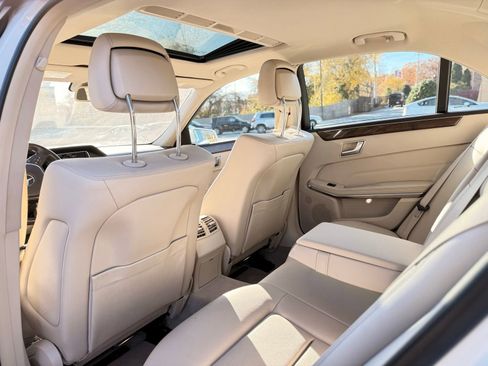 Used 2014 Mercedes-Benz E 350 4MATIC Sedan image 20