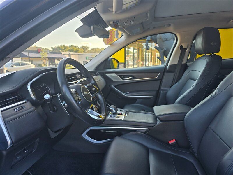 Used 2021 Jaguar F-PACE AWD/4WD image 17