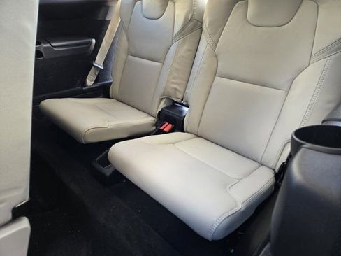 Used 2025 Volvo XC90 T8 Ultra w/ Protection Package Premier image 32