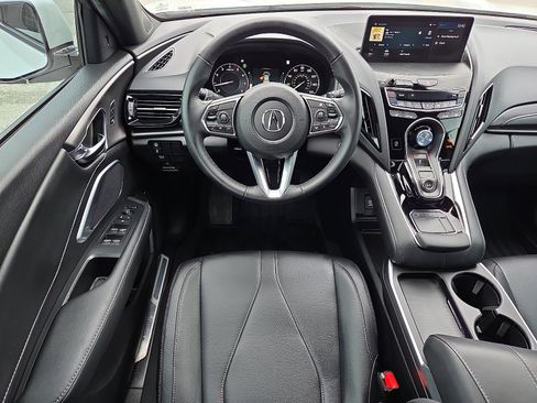 Used 2025 Acura RDX SH-AWD image 11