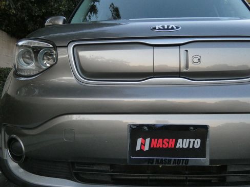 Used 2018 Kia Soul EV image 15