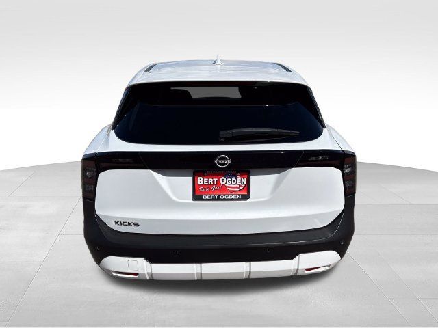 Certified 2025 Nissan Kicks SV FWD image 7