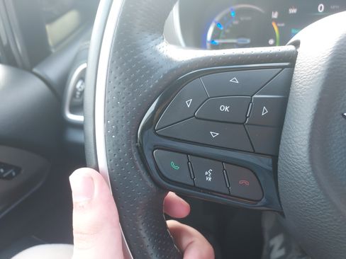 Used 2020 Chrysler Pacifica Limited w/ Quick Oder Package 2EV RED-S image 38