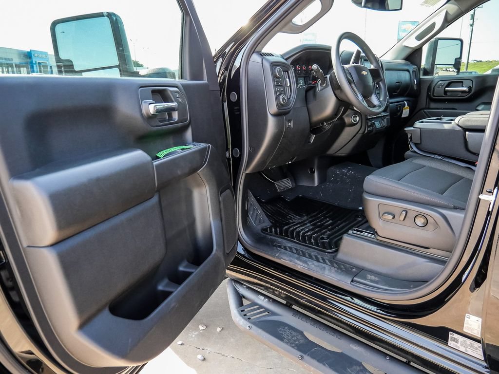 New 2026 Chevrolet Silverado 2500 Custom w/ Custom Value Package AWD/4WD image 27