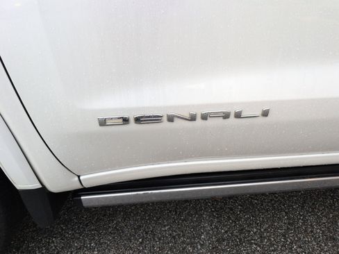 Used 2025 GMC Sierra 1500 Denali Ultimate image 4