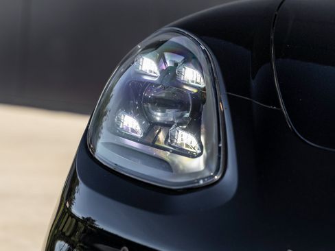 Certified 2023 Porsche Panamera GTS image 17