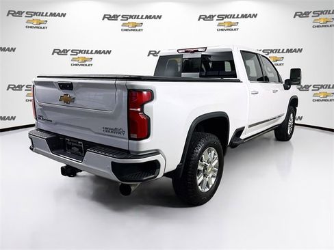 Used 2025 Chevrolet Silverado 3500 High Country w/ High Country Premium Package image 7