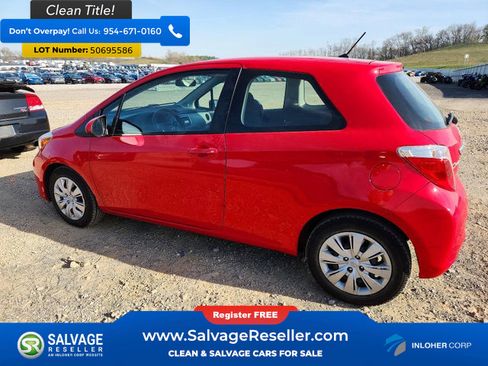 Used 2012 Toyota Yaris LE FWD image 3