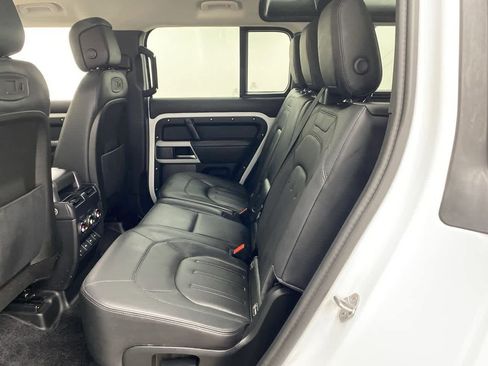 Used 2020 Land Rover Defender 110 HSE image 17