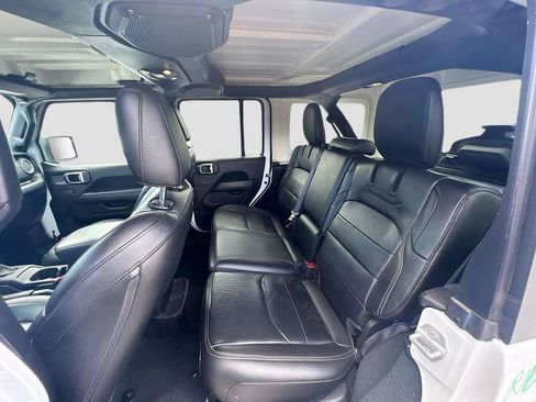 Used 2023 Jeep Wrangler Unlimited Sahara AWD/4WD image 26