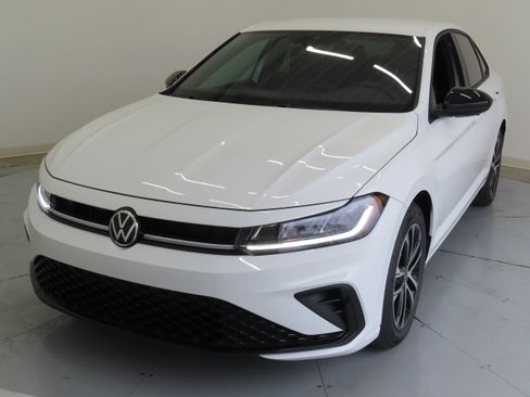 New 2026 Volkswagen Jetta Sport FWD image 8