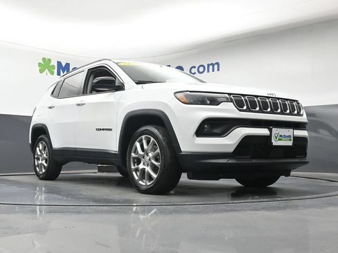 Used 2022 Jeep Compass Latitude AWD/4WD image 24
