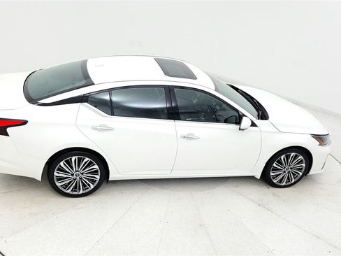 Used 2023 Nissan Altima 2.5 SL FWD image 40
