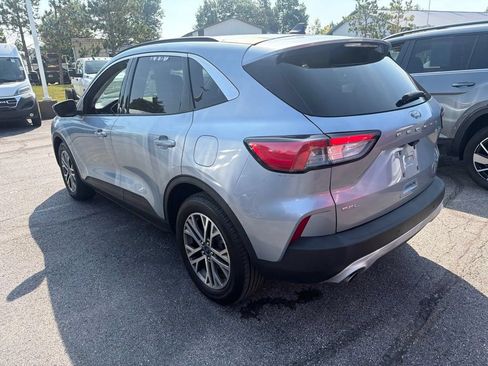 Used 2022 Ford Escape SEL w/ Technology Package FWD image 3