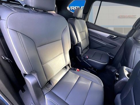 Used 2025 Buick Enclave Preferred image 25