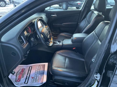 Used 2017 Dodge Charger SXT w/ AWD Plus Group image 11