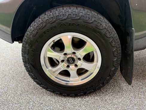 Used 2013 Toyota Tacoma 4x4 Double Cab w/ TRD Off-Road Pkg image 47