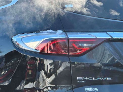 Used 2024 Buick Enclave Essence w/ Experience Buick Package image 9