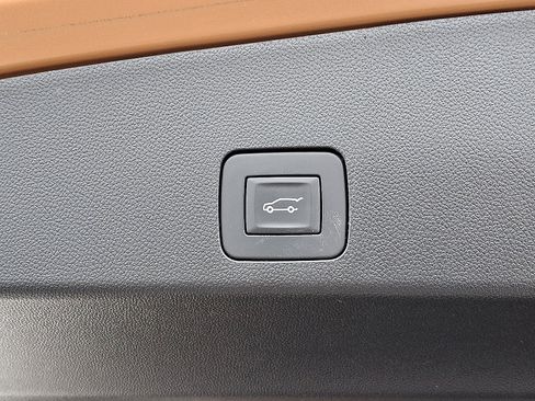 Certified 2025 Buick Encore GX Avenir w/ Avenir Technology Package image 31