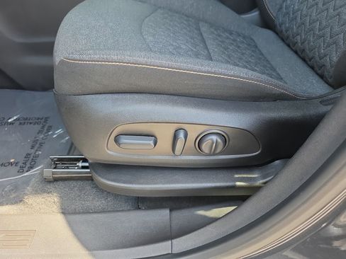 Used 2023 Chevrolet Equinox LT AWD/4WD image 15