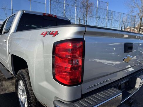 Used 2018 Chevrolet Silverado 1500 LT w/ All Star Edition image 9