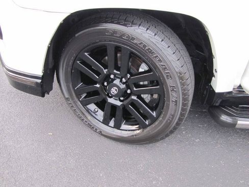 Used 2019 Toyota 4Runner Limited RWD image 34