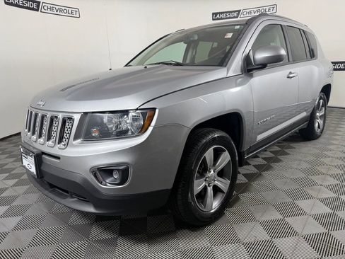 Used 2016 Jeep Compass High Altitude AWD/4WD image 2