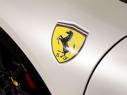 Used 2025 Ferrari 296 GTS RWD image 11