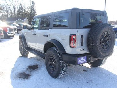 New 2026 Ford Bronco Outer Banks w/ Sasquatch Package