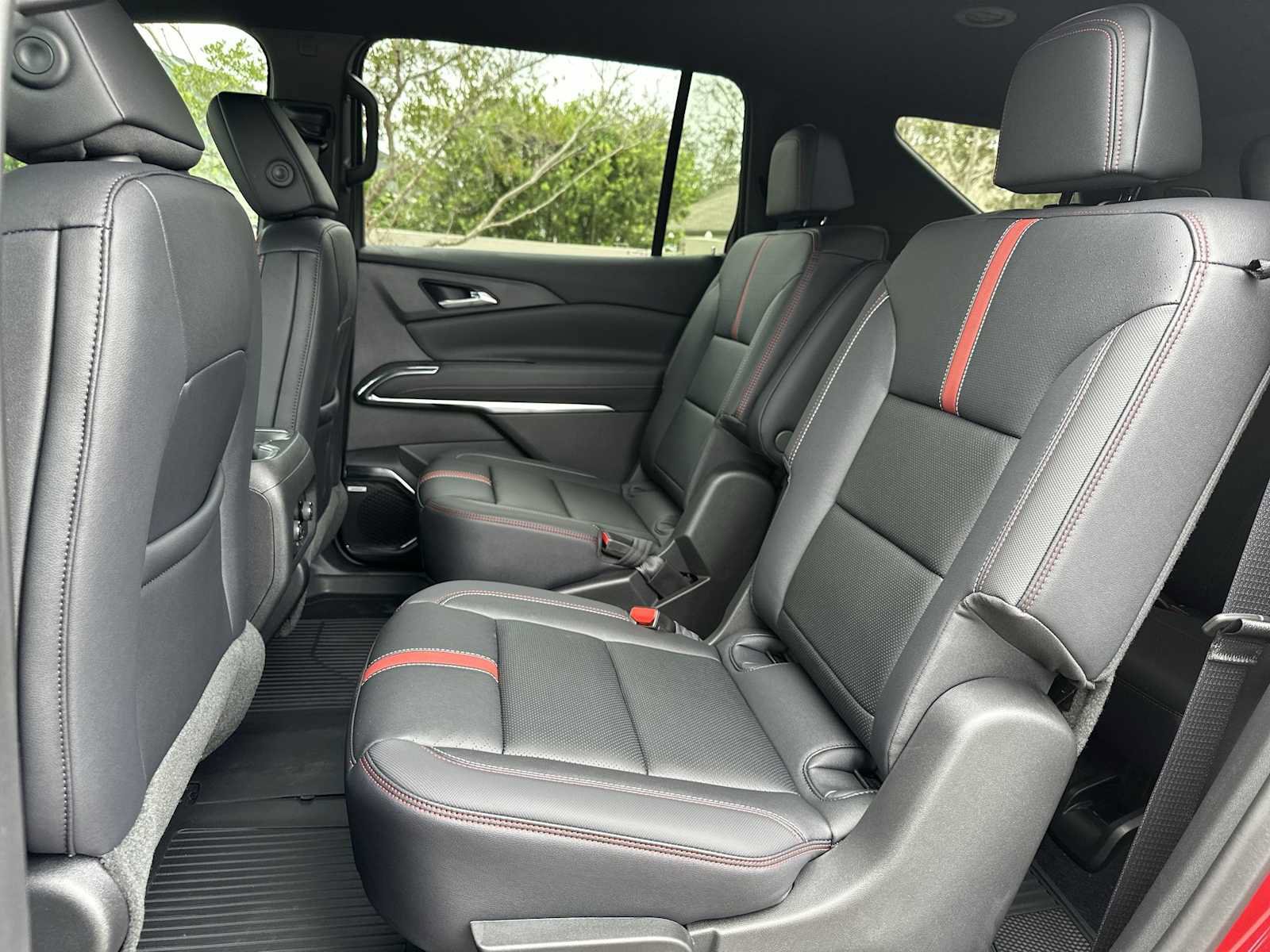 New 2026 Chevrolet Traverse RS FWD image 17
