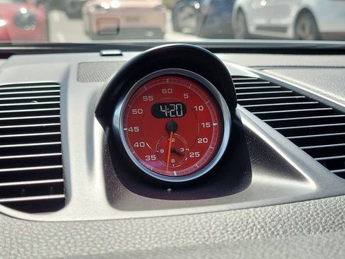 Certified 2018 Porsche 911 Carrera image 29