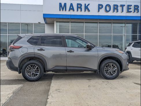 Used 2023 Nissan Rogue S image 6