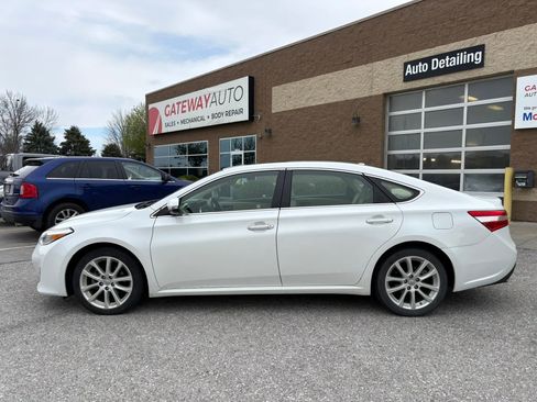 Used 2013 Toyota Avalon XLE Touring image 2