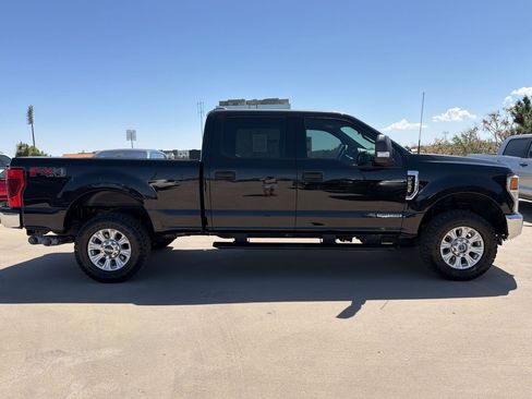 Used 2021 Ford F250 XLT w/ FX4 Off-Road Package AWD/4WD image 8