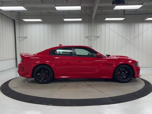 Used 2022 Dodge Charger SRT Hellcat RWD image 9
