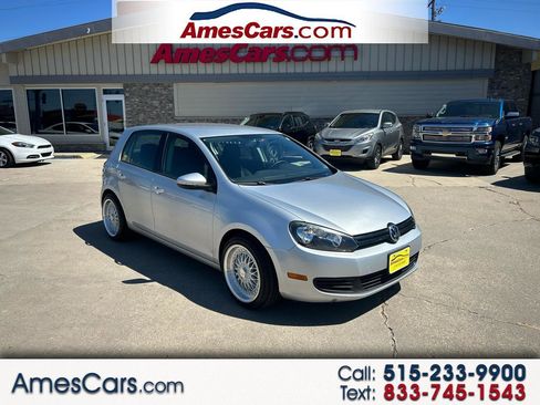 Used 2014 Volkswagen Golf 4-Door FWD image 1