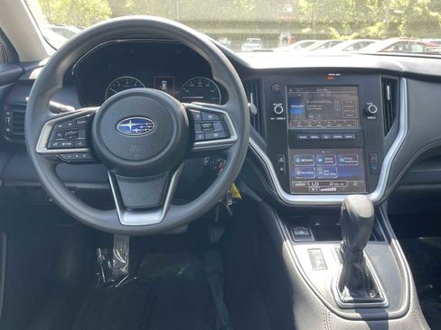 Used 2024 Subaru Outback AWD/4WD image 8