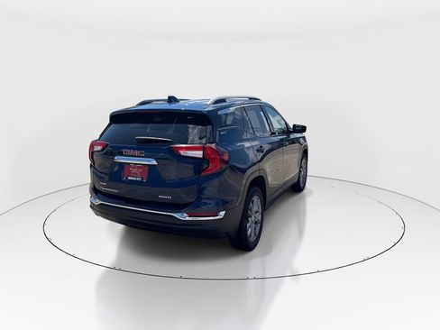 Used 2022 GMC Terrain SLT AWD/4WD image 7