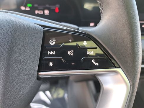 Certified 2025 Audi A6 e-tron Premium Plus w/ Premium Plus image 18