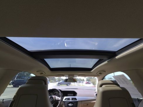 Used 2013 Mercedes-Benz C 250 Coupe image 21