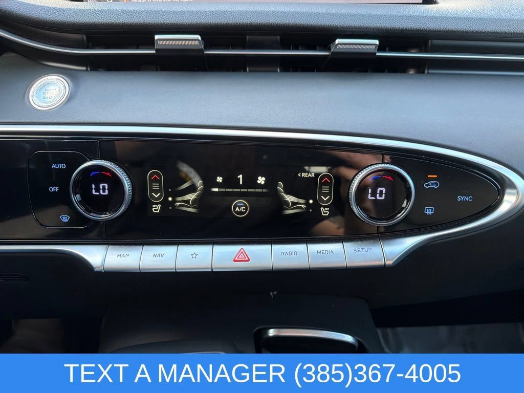Used 2025 Genesis GV70 2.5T AWD/4WD image 24